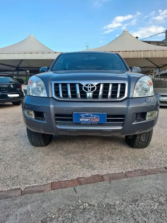 Toyota Land Cruiser 2004 photo 2