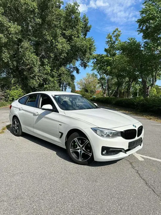 BMW 3 Series 2015 photo 2