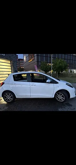 Toyota Yaris 2014 photo 2