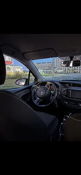 Toyota Yaris 2014 photo 4