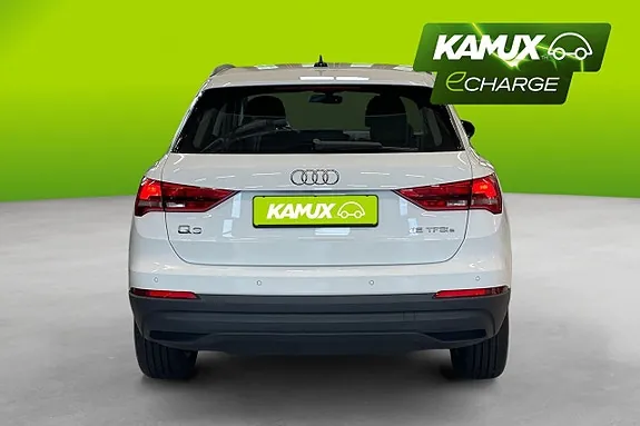 Audi Q3 2021 photo 5