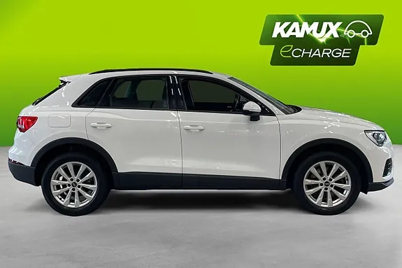Audi Q3 2021 photo 2