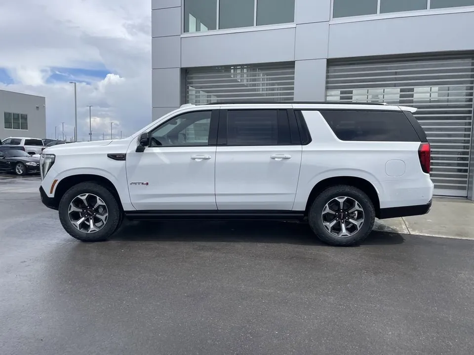 GMC Yukon Xl 2026 photo 5
