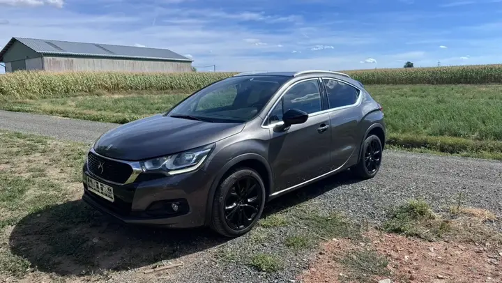 DS Automobiles Ds 4 2017 photo 2