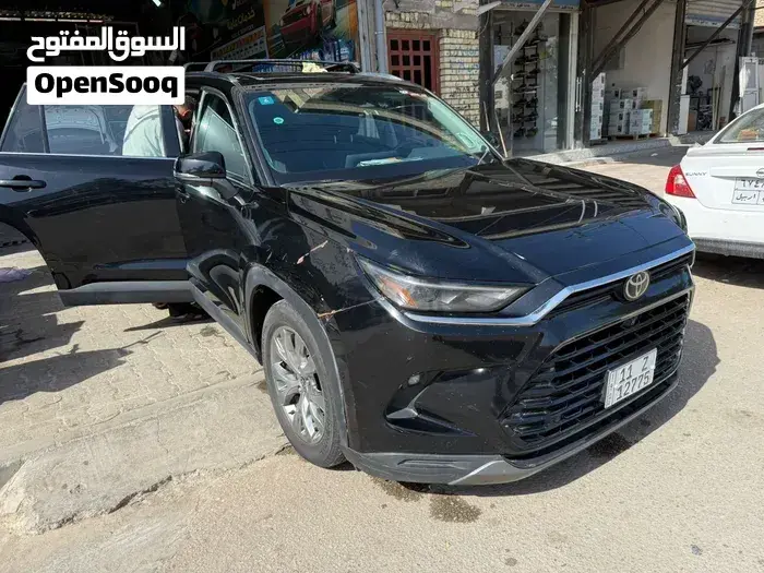 Toyota Highlander 2024 photo 4