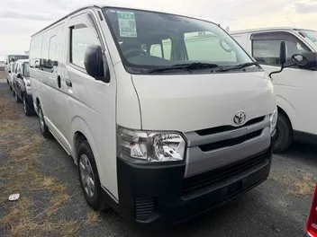 Toyota Hiace 2020 photo 2