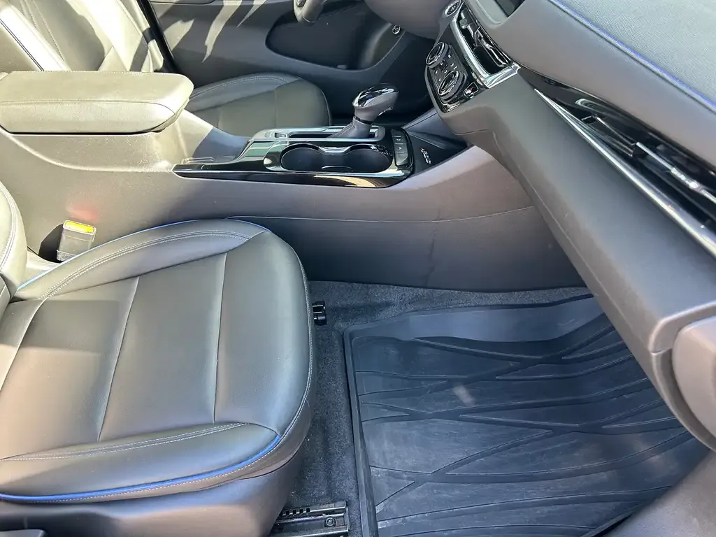Buick Envista 2024 photo 2