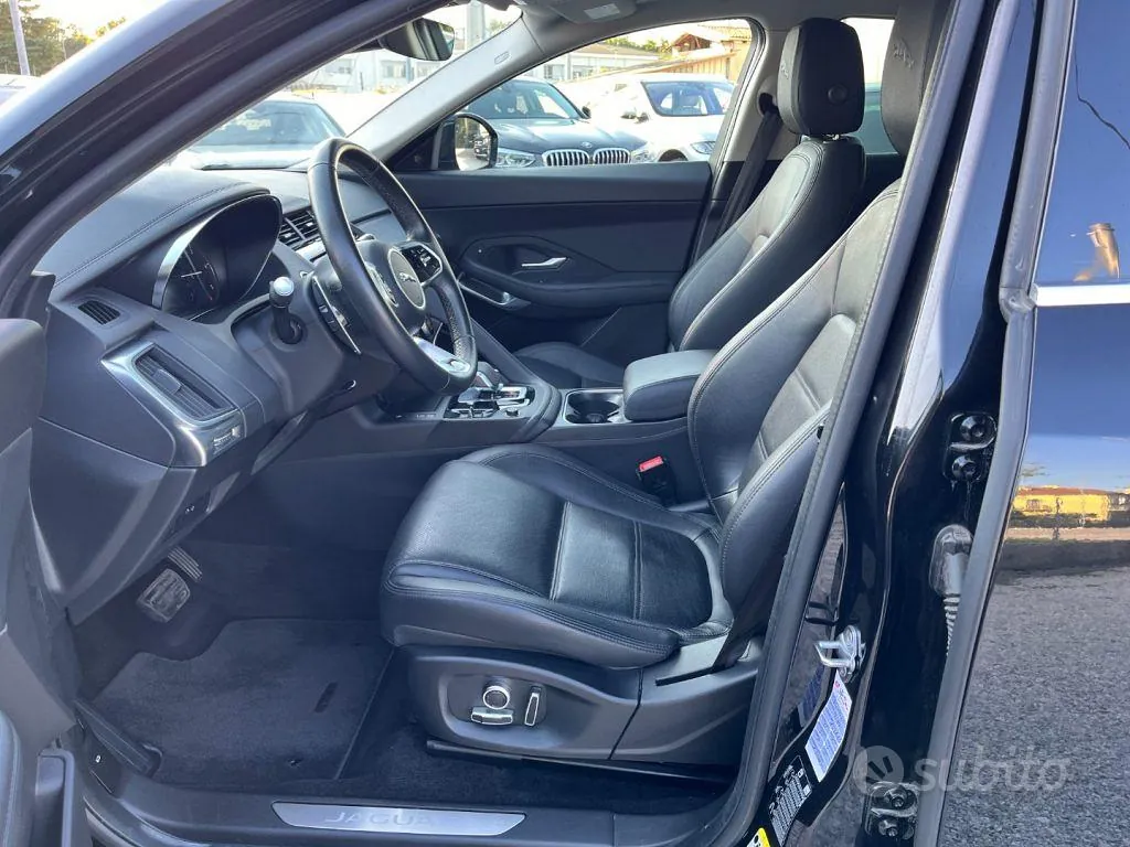 Jaguar E-Pace 2021 photo 5