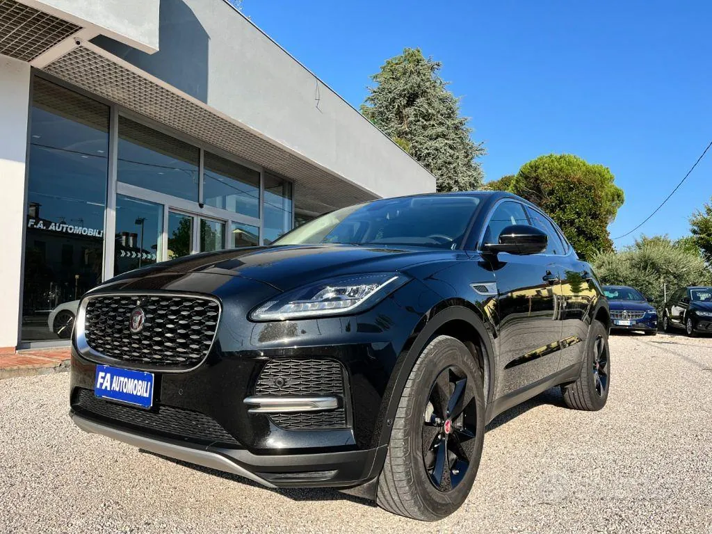 Jaguar E-Pace 2021 photo 2