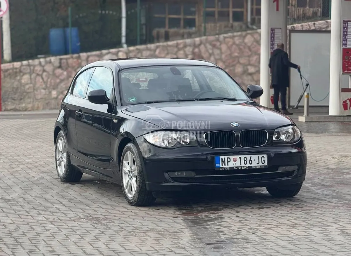 BMW 116 2010 photo 4