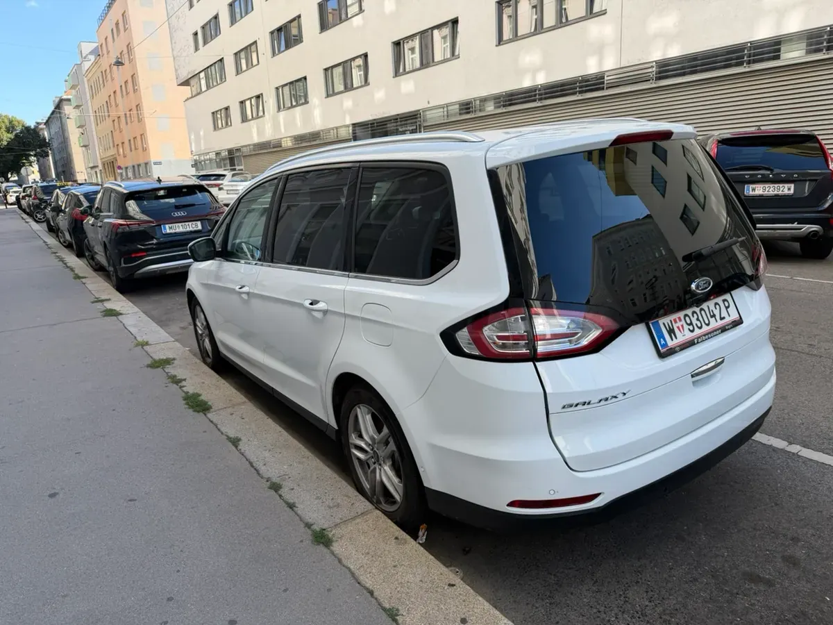Ford Galaxy 2019 photo 2