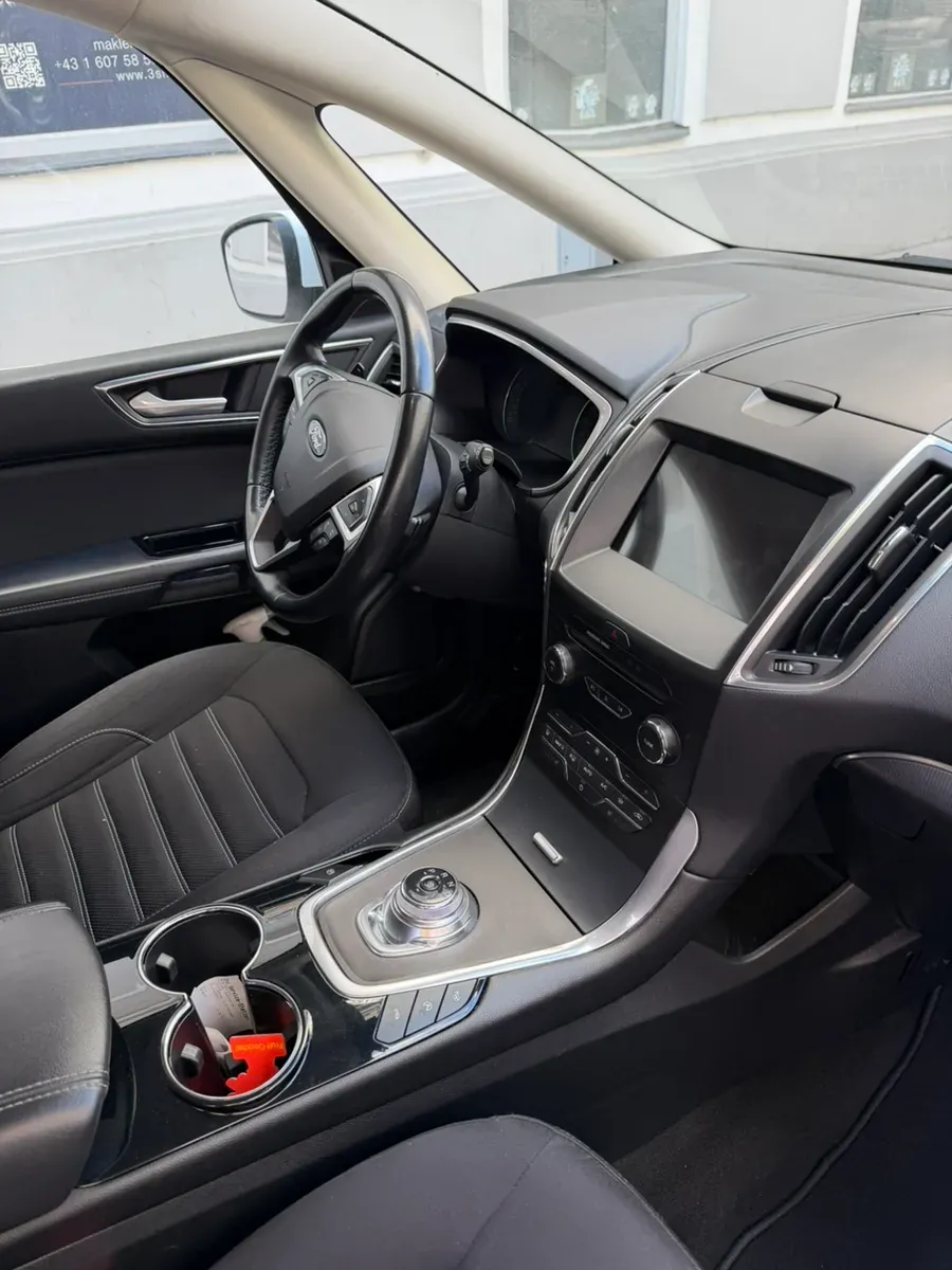 Ford Galaxy 2019 photo 3