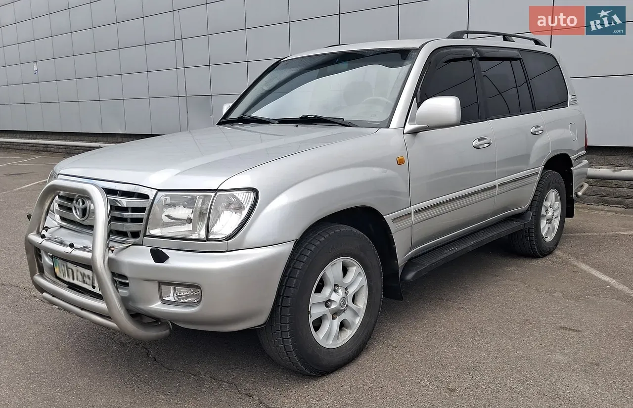 Toyota Land Cruiser 2002 photo 2