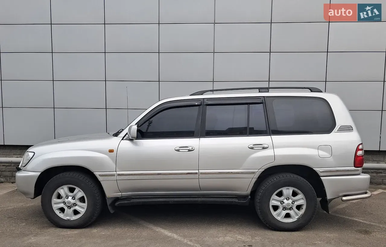 Toyota Land Cruiser 2002 photo 5