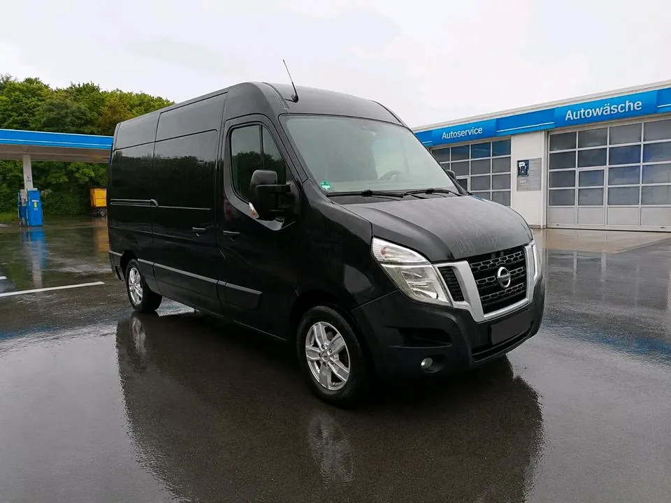 Nissan Nv 400
