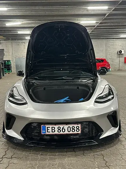 Tesla Model 3 2020 photo 2