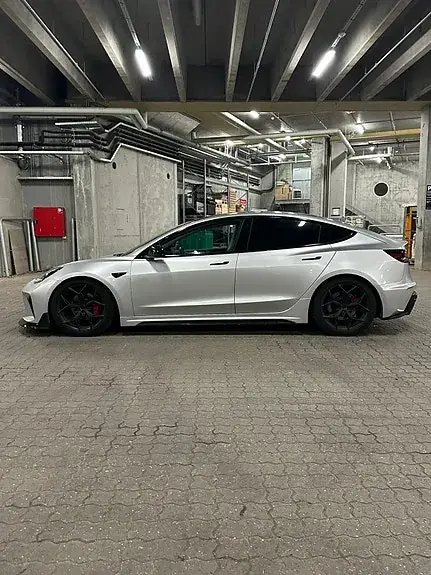 Tesla Model 3 2020 photo 4