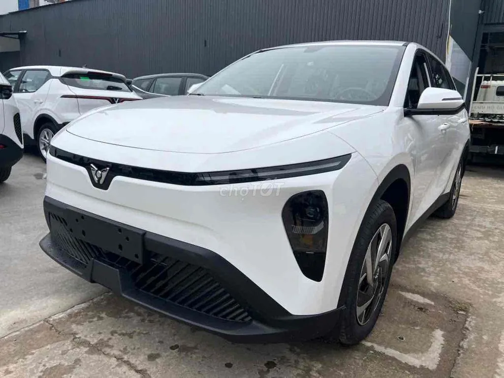 Vinfast Limo Green