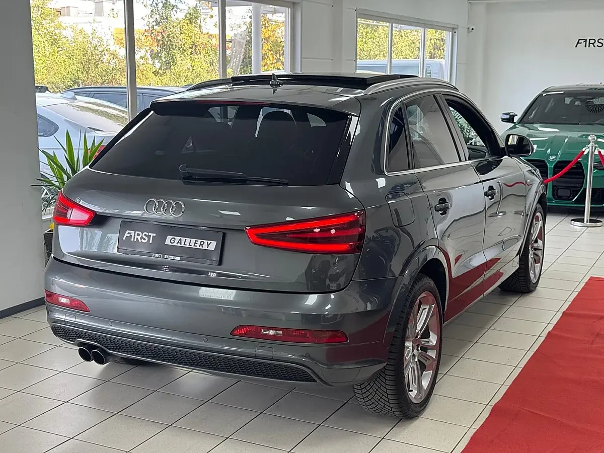 Audi Q3 2013 photo 2