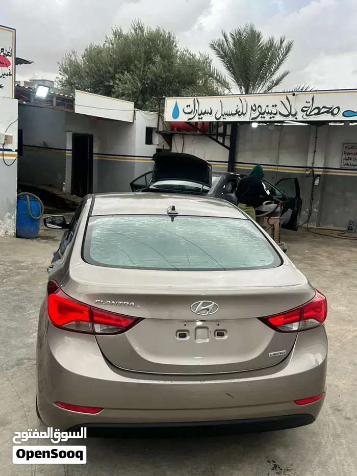 Hyundai Elantra 2015 photo 2