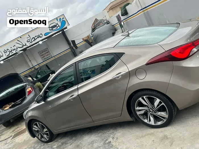 Hyundai Elantra 2015 photo 4