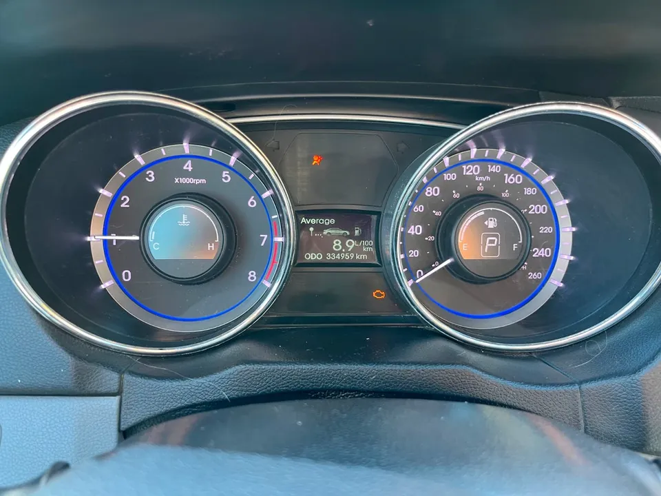 Hyundai Sonata 2011 photo 3