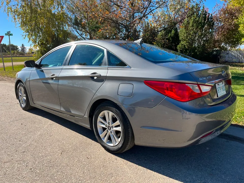 Hyundai Sonata 2011 photo 5