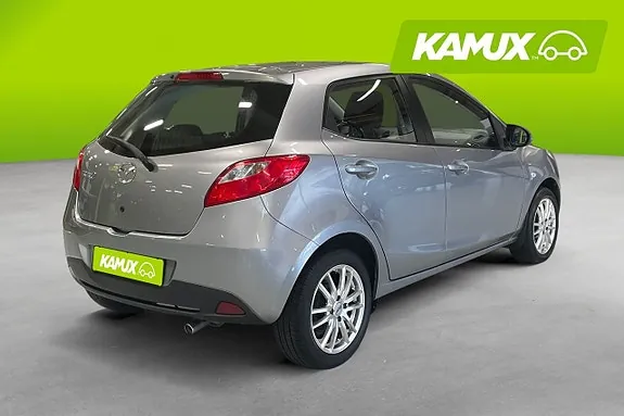 Mazda 2 2013 photo 4