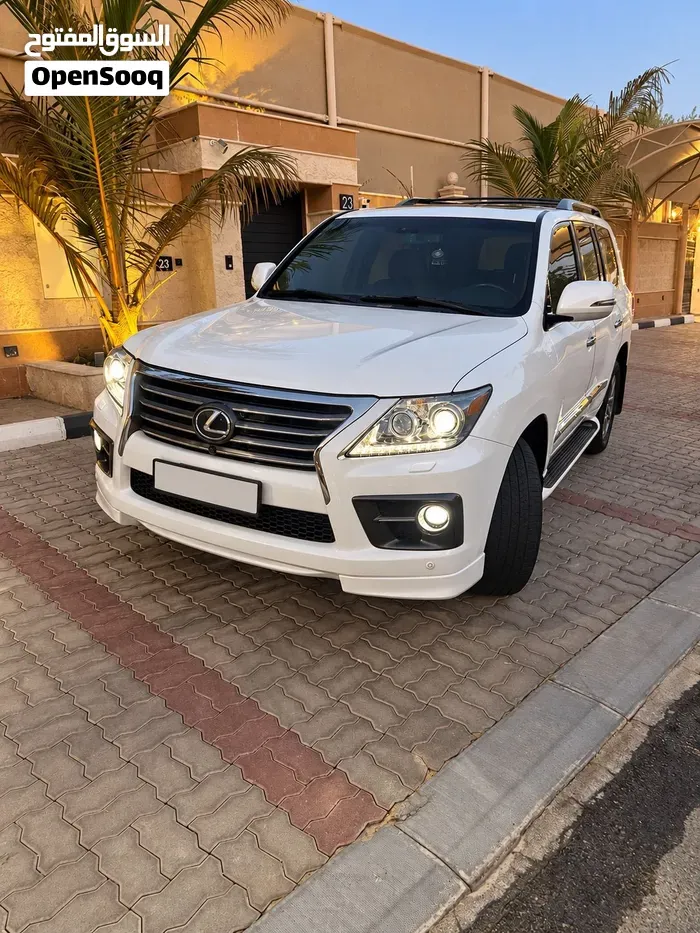 Lexus Lx 2015 photo 2