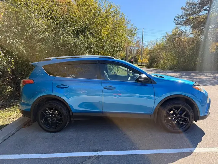 Toyota Rav4 2016 photo 4