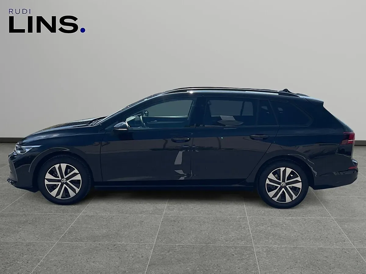 Volkswagen Golf 2026 photo 2