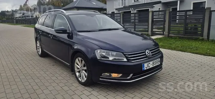 Volkswagen Passat B7 2011 photo 3