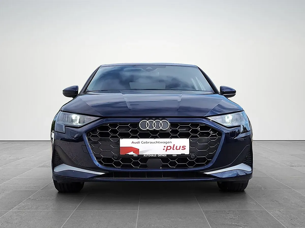 Audi A3 2025 photo 3