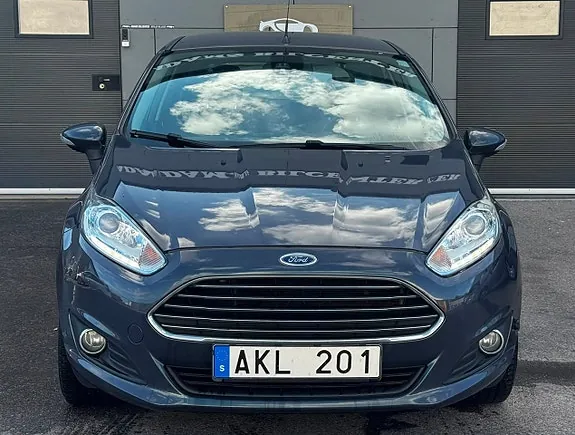 Ford Fiesta 2014 photo 2