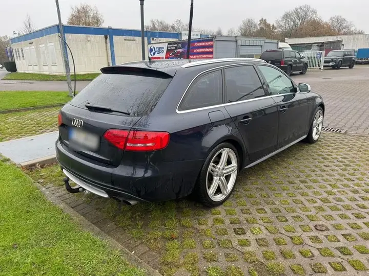 Audi S4 B8