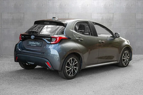 Toyota Yaris 2023 photo 4