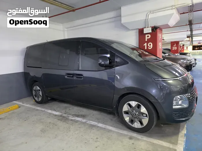 Hyundai Staria 2025 photo 3