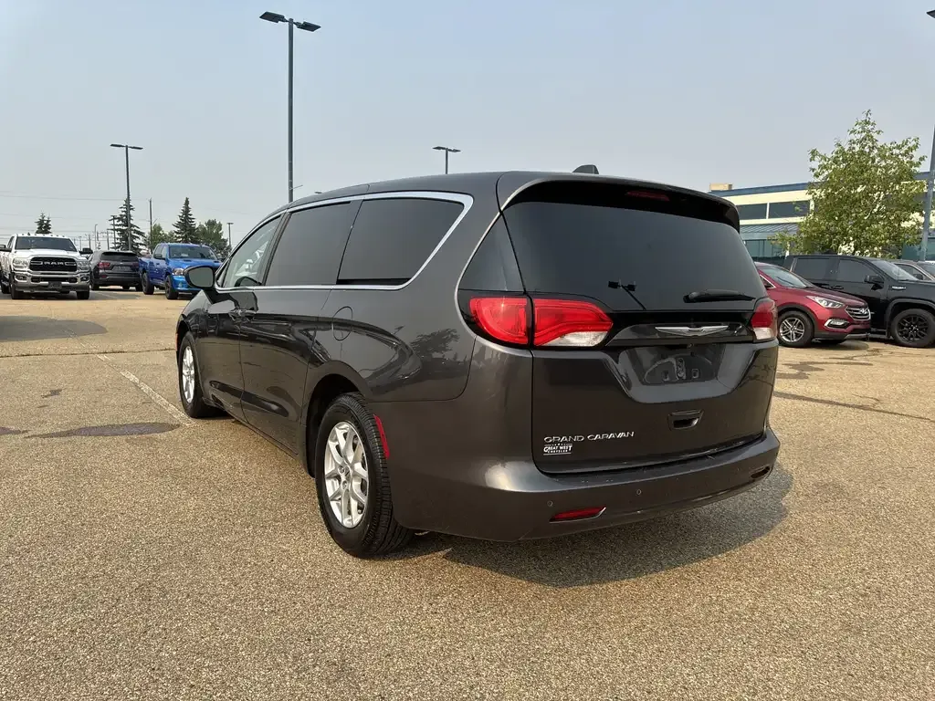 Chrysler Grand Caravan 2022 photo 5