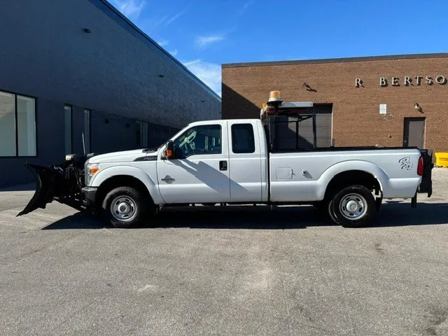 Ford F250 2013 photo 2
