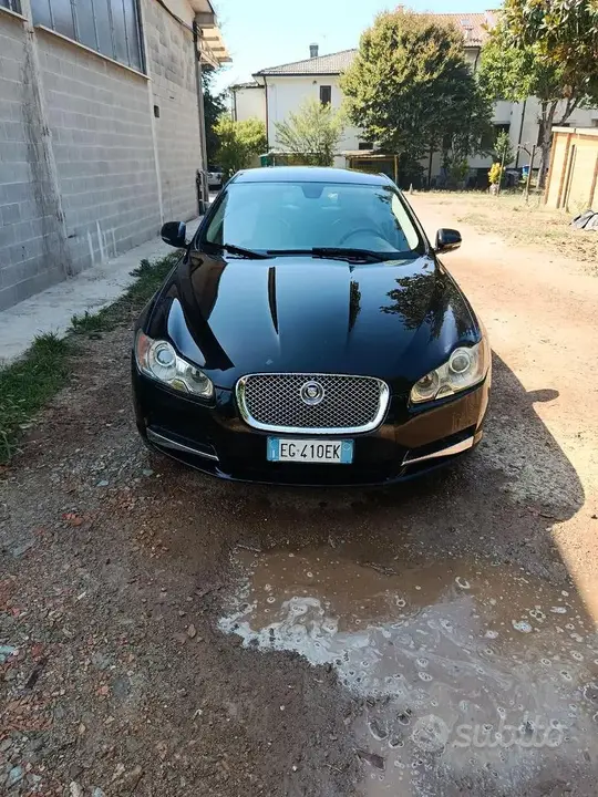Jaguar Xf