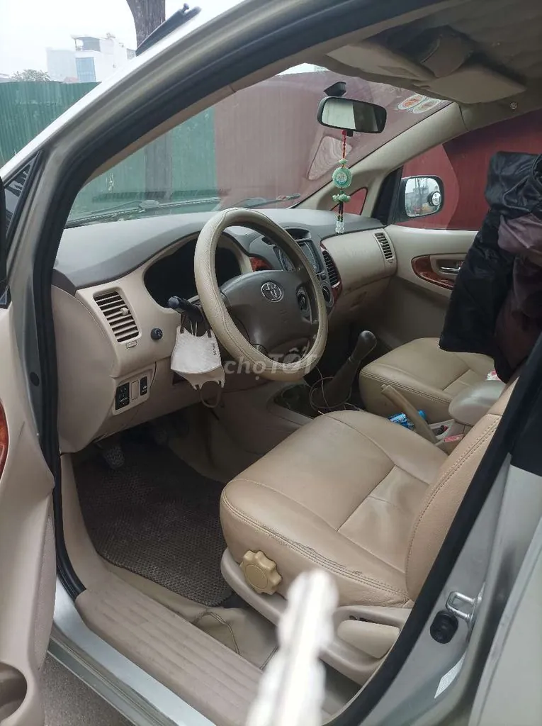 Toyota Innova 2007 photo 3