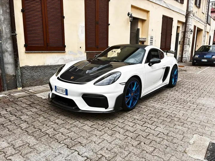 Porsche 718