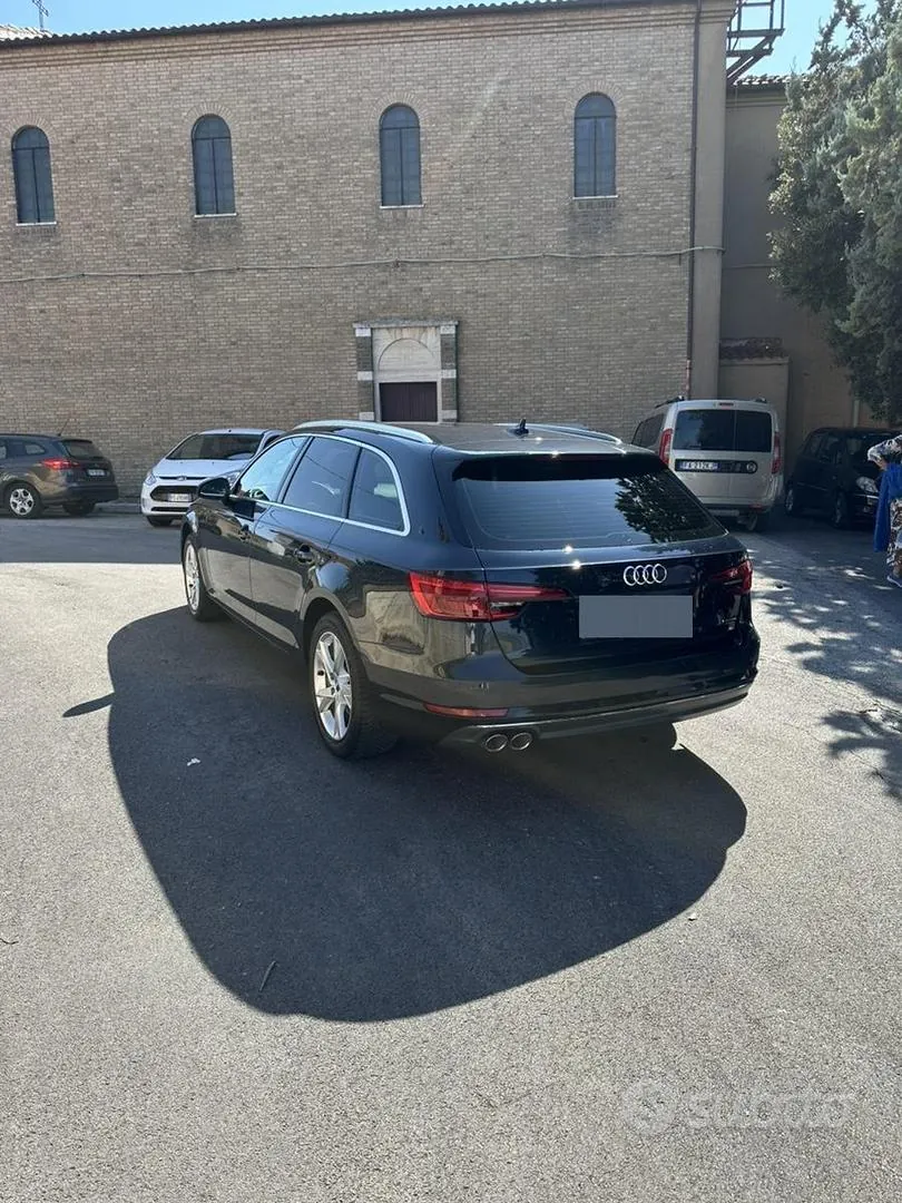Audi A4 2016 photo 2