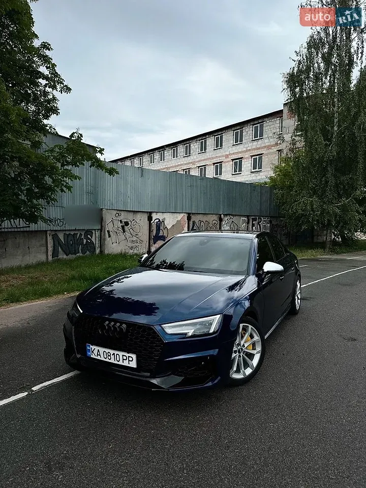 Audi A4 2019 photo 2