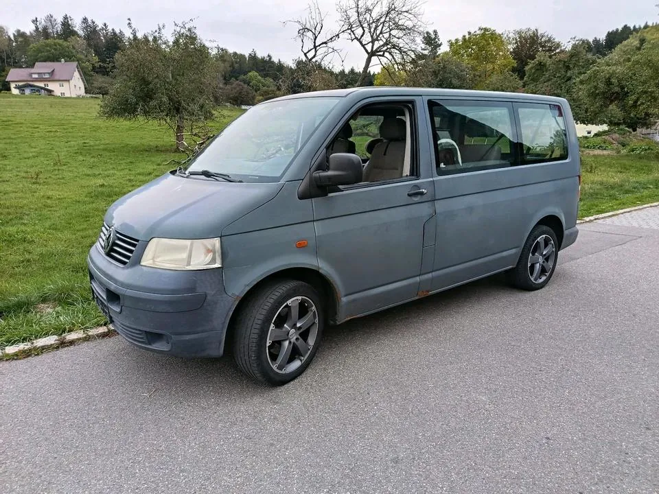 Volkswagen T5