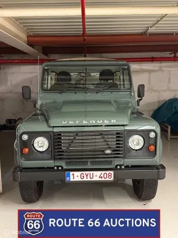 Land Rover Defender 2016 photo 3