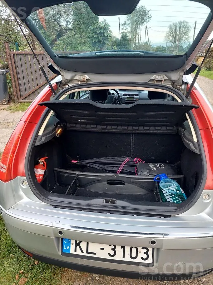 Citroen C4 2006 photo 4