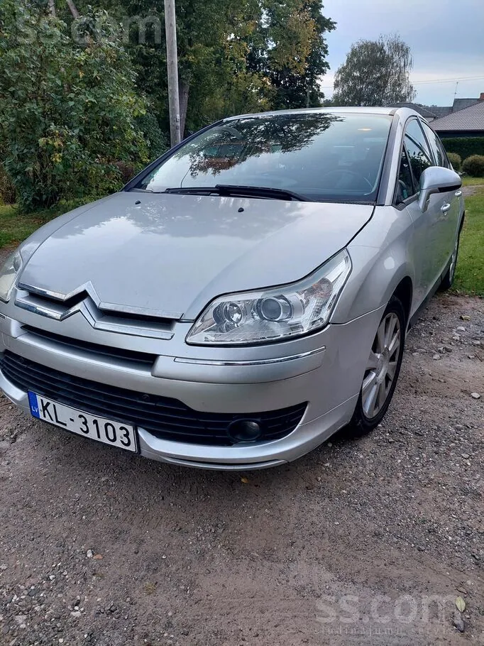 Citroen C4 2006 photo 2