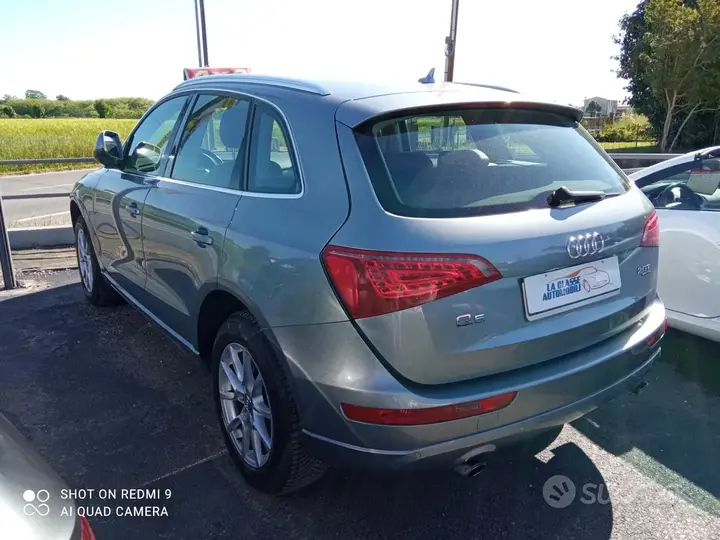 Audi Q5 2009 photo 2