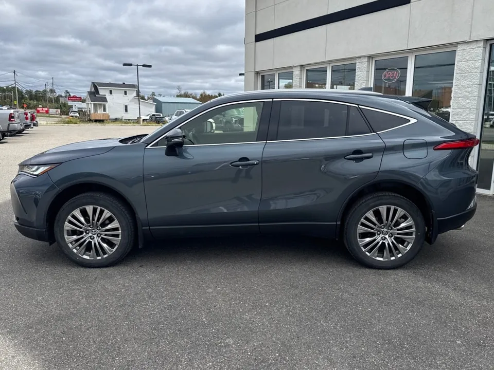 Toyota Venza 2022 photo 2